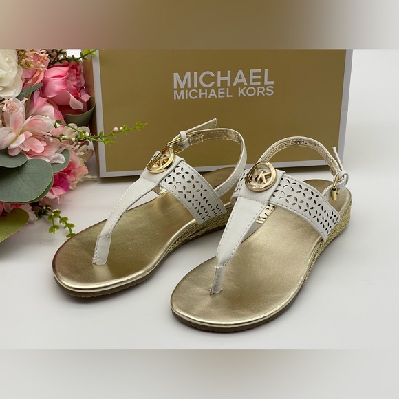 Michael Kors Wedge Girl’s White Thong Sandals - Picture 1 of 14